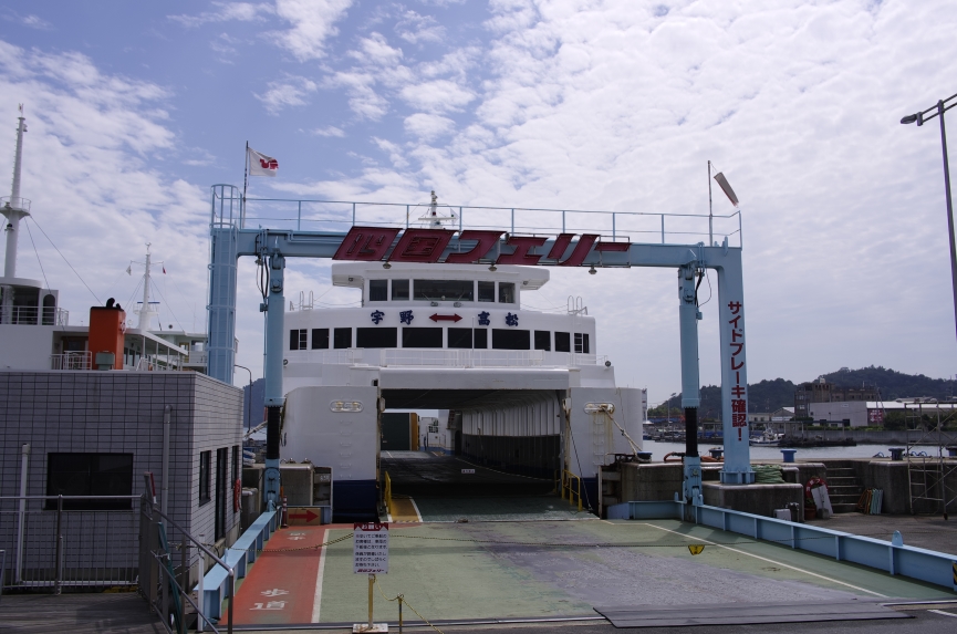 四国フェリー宇野港