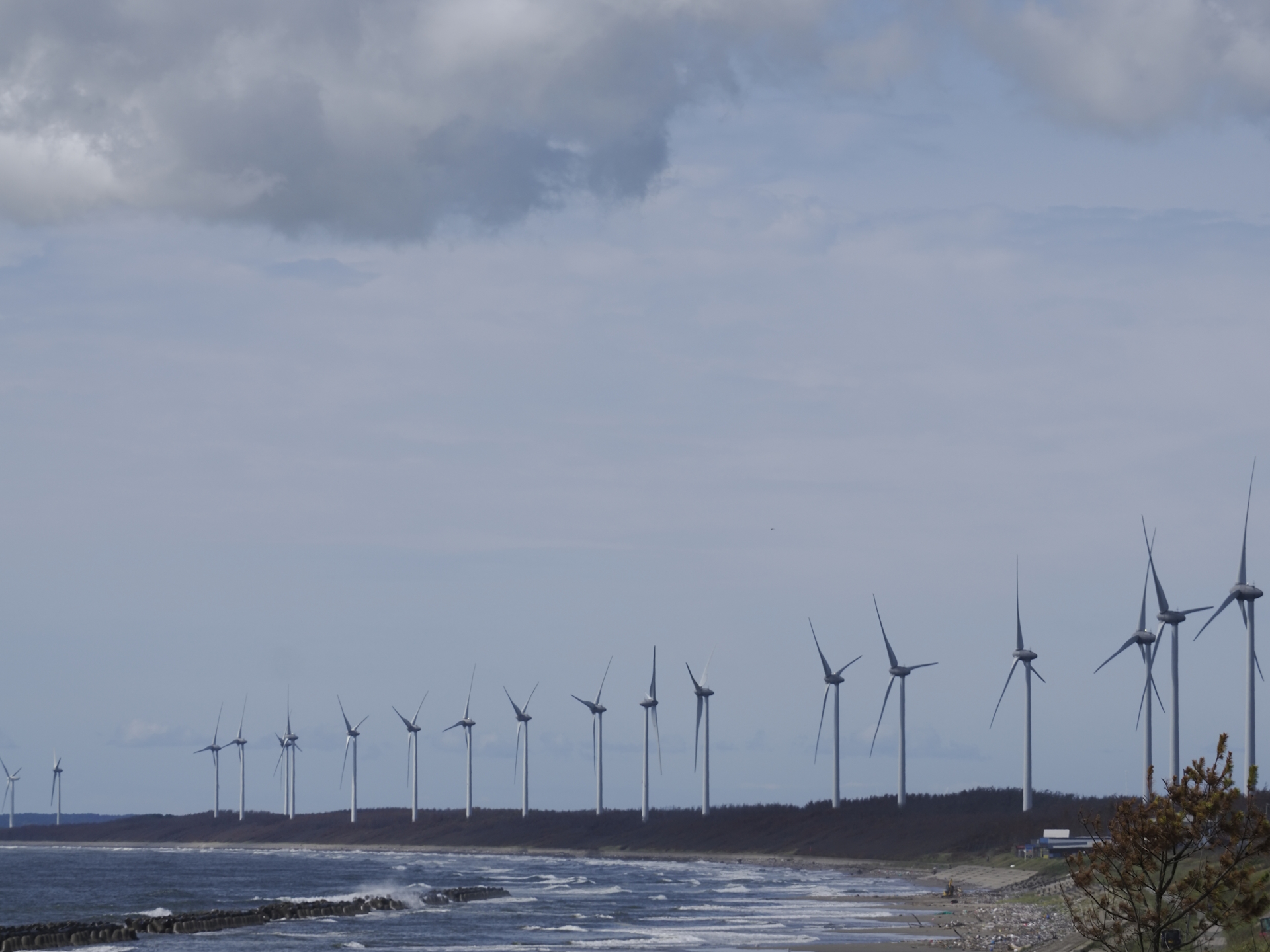 秋田潟上ウインドファーム発電所