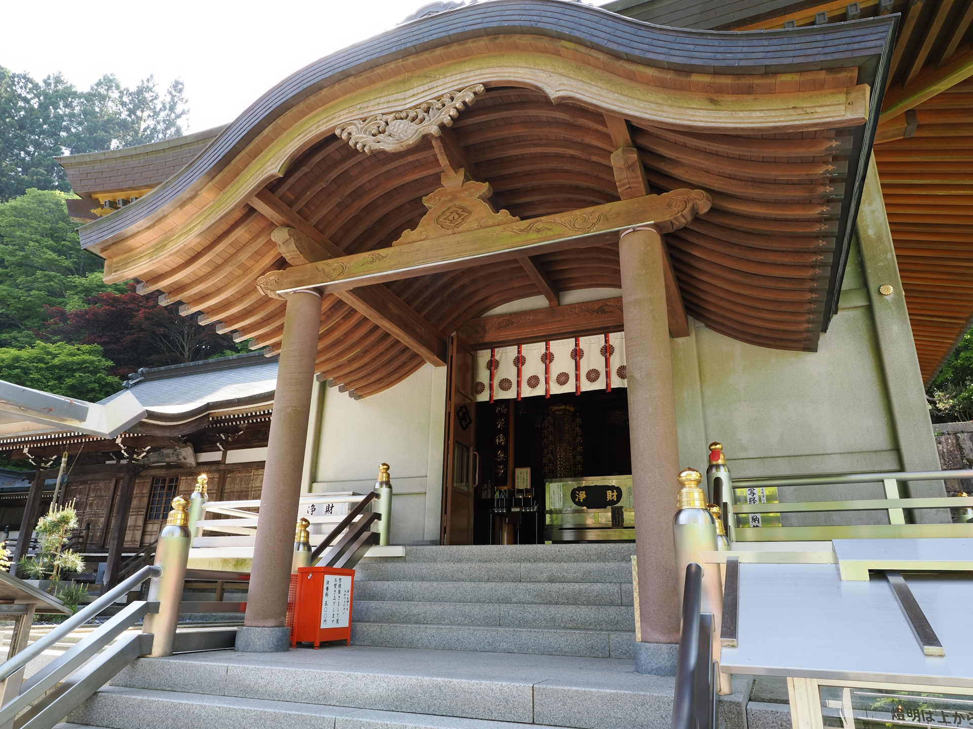 雲辺寺本堂